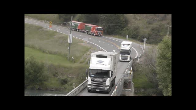 Truck Spotting at the Hurunui River Bridge in Canterbury