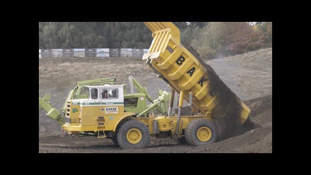 International Harvester PayHauler 350B Haul Truck in Action